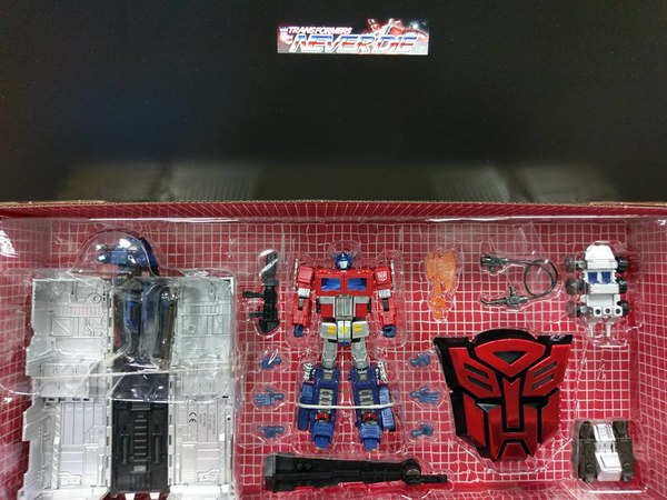 Platinum Edition Optimus Prime Year Of The Rooster Edition Is Probably Not What You Expect  (4 of 4)